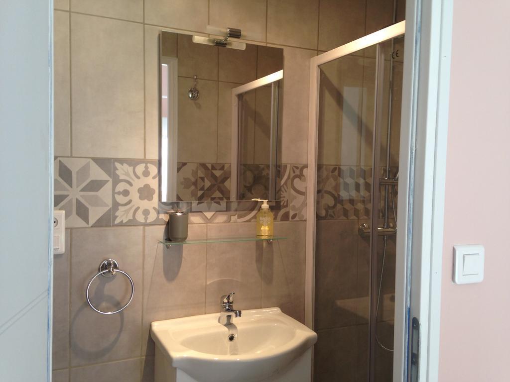 L'Auberge Des Oiseaux Chantants Willeman Room photo